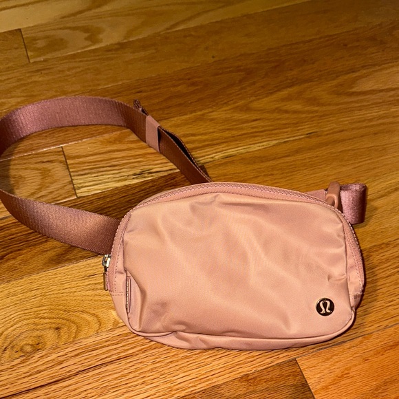 lululemon athletica Handbags - Lululemon Athletica Rose Crossbody Bag